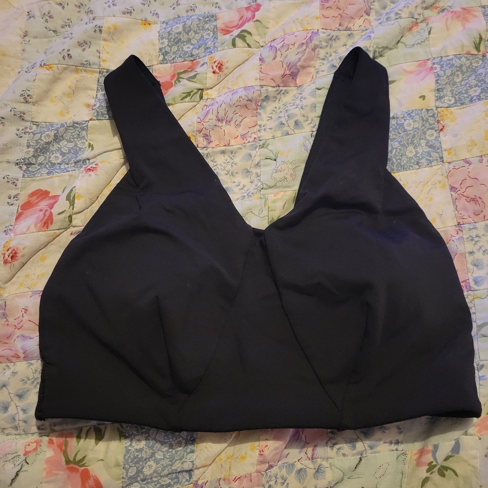 Women's Black Lululemon Sports Bra